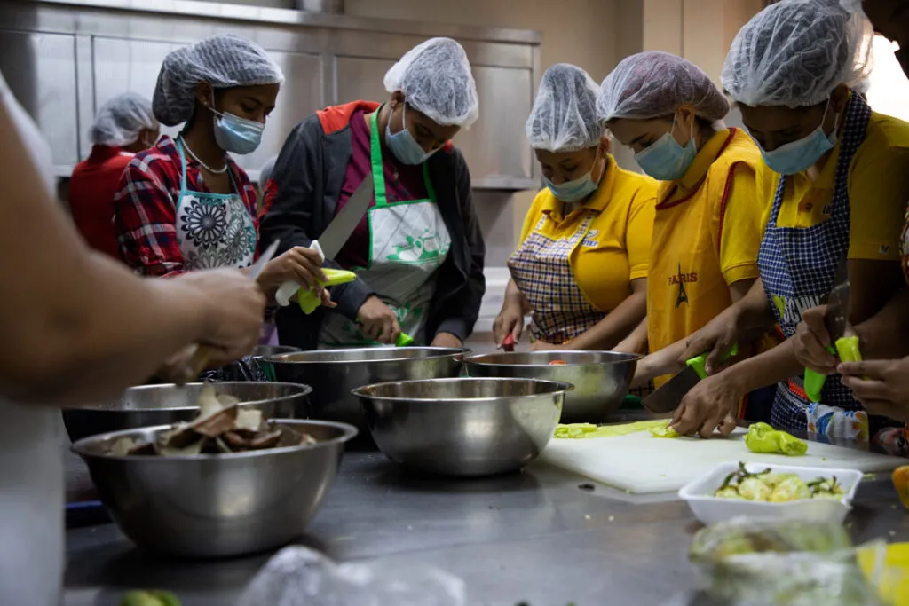 Parte-de-las-clases-en-INFOTEP-1024x683