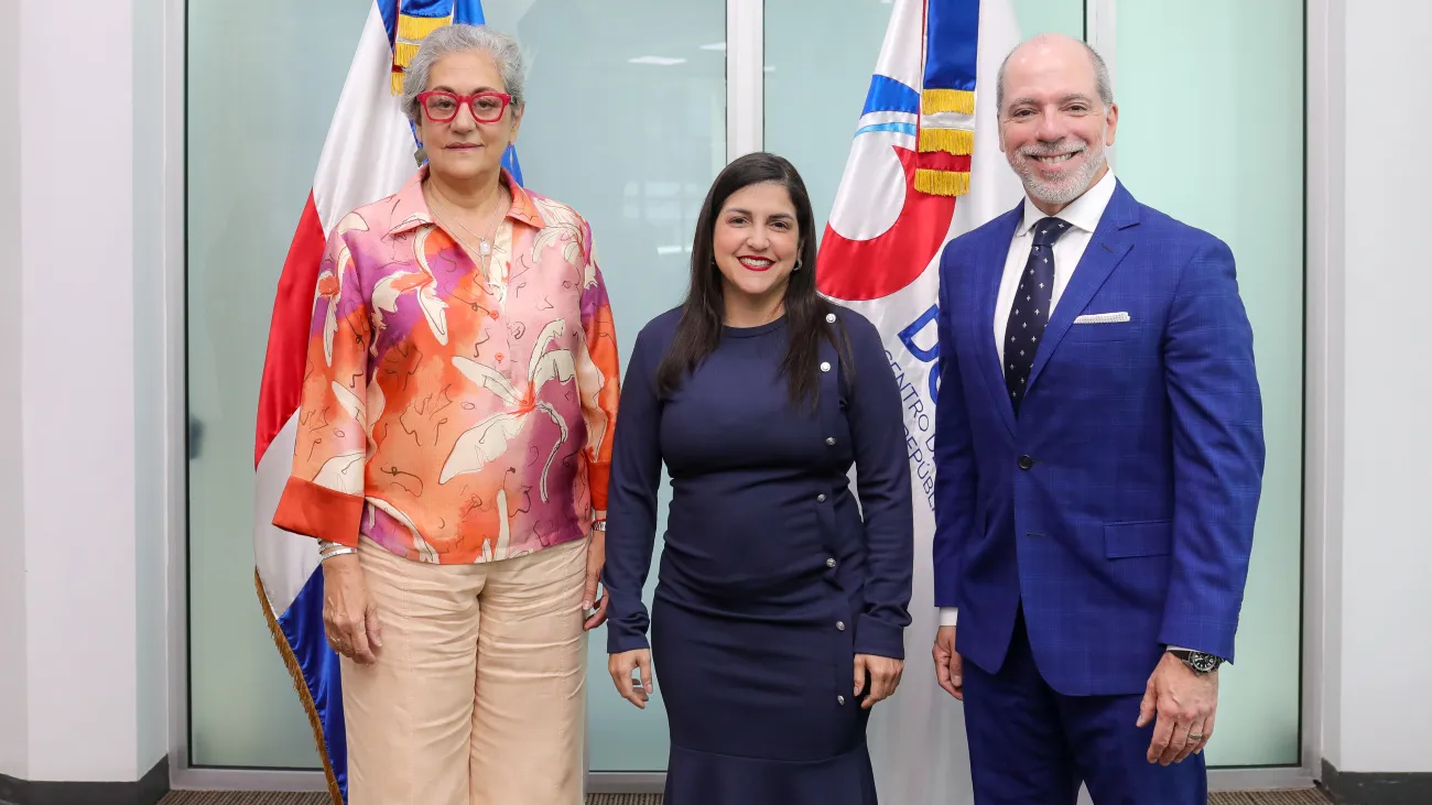 Vilma Arbaje, Biviana Riveiro, José Raul Perales