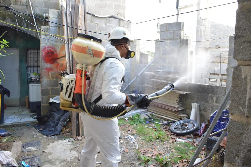 Continuan-este-domingo-operativos-contra-el-dengue-en-Los-Rios-y-Cristo-Rey-2