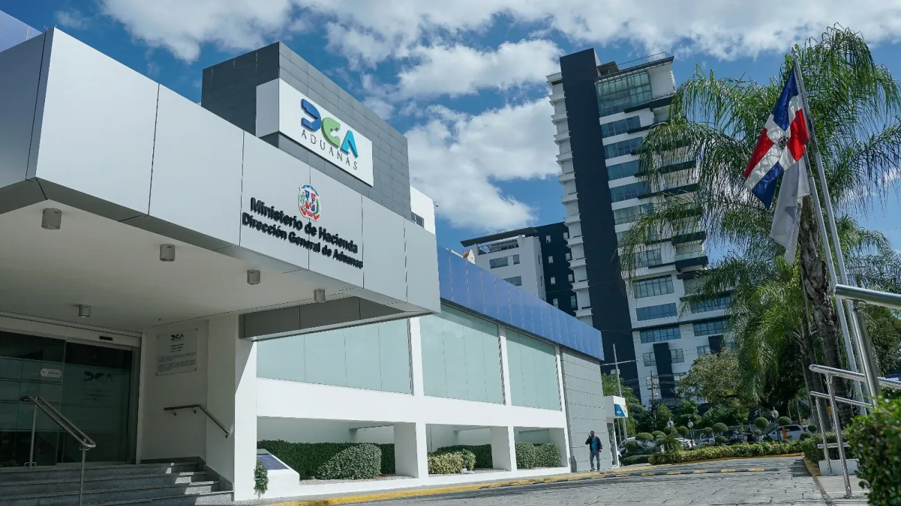 FACHADA DGA
