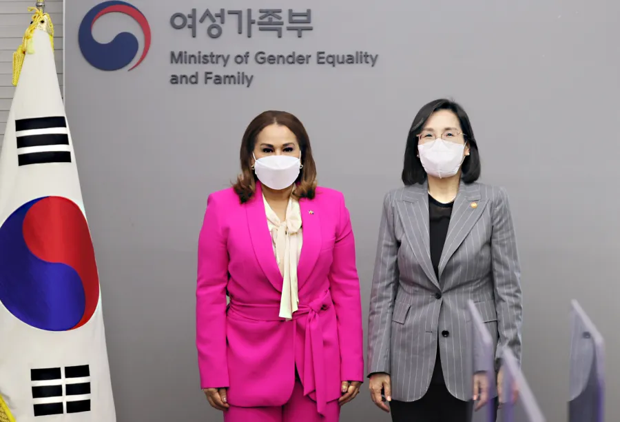 ministra de la mujer en korea