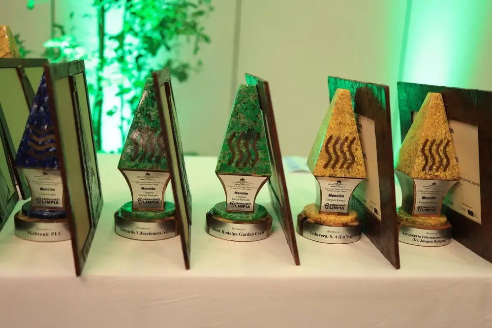 0891c4b4-e423-4d55-b7ec-cdfbe29ab234(1)