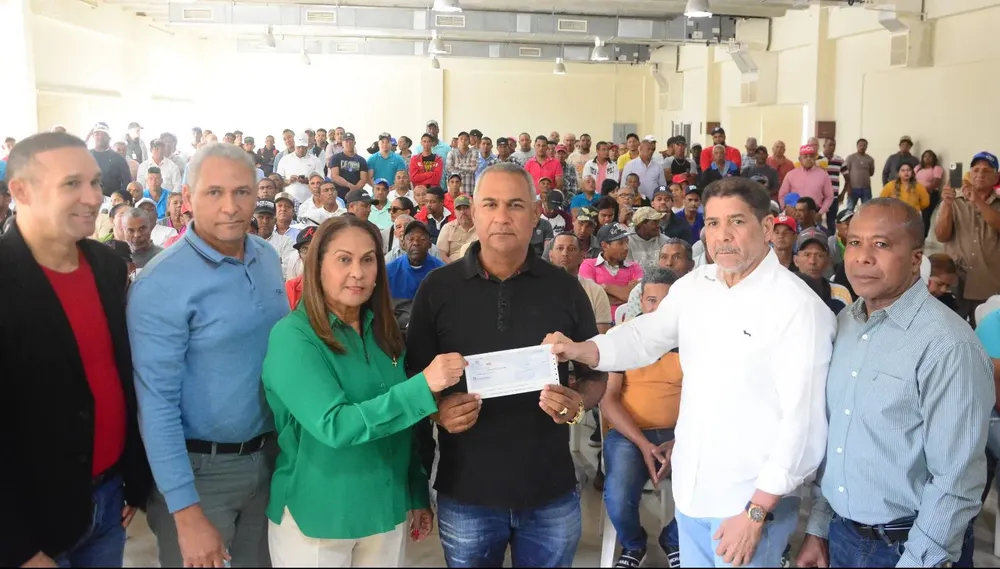 WhatsApp-Image-2024-02-12-at-1.46.13-PM-e1707769215995