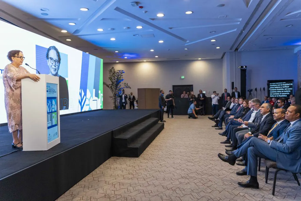 2023-08-15-La-PGR-Miriam-Germán-Foro-Combatiendo-el-Comercio-Ilícito-en-RD_017-1-1024x683