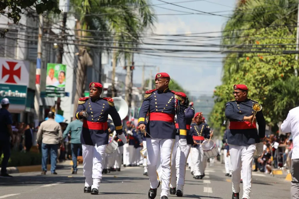 Autoridades-militares-participan-en-actos-conmemorativos-por-179-aniversario-de-la-Constitucion-3-1024x682