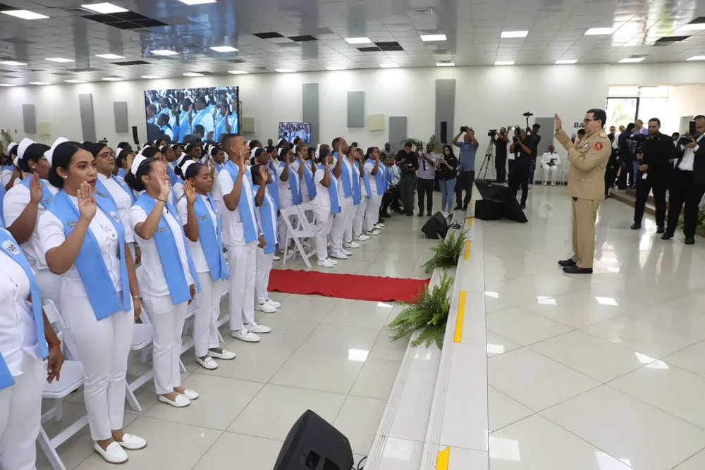 Escuelas-Vocacionales-cierran-con-exito-programa-de-graduacion-2023-con-un-total-de-42-mil-300-nuevos-6