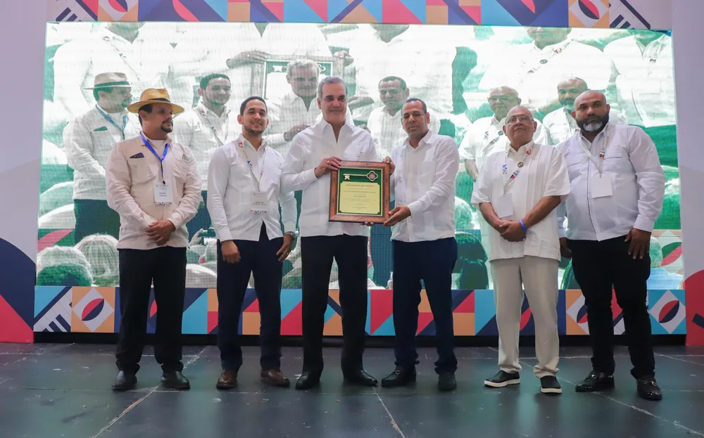 2528bbfd-438c-412e-838b-10d83cdf94b0