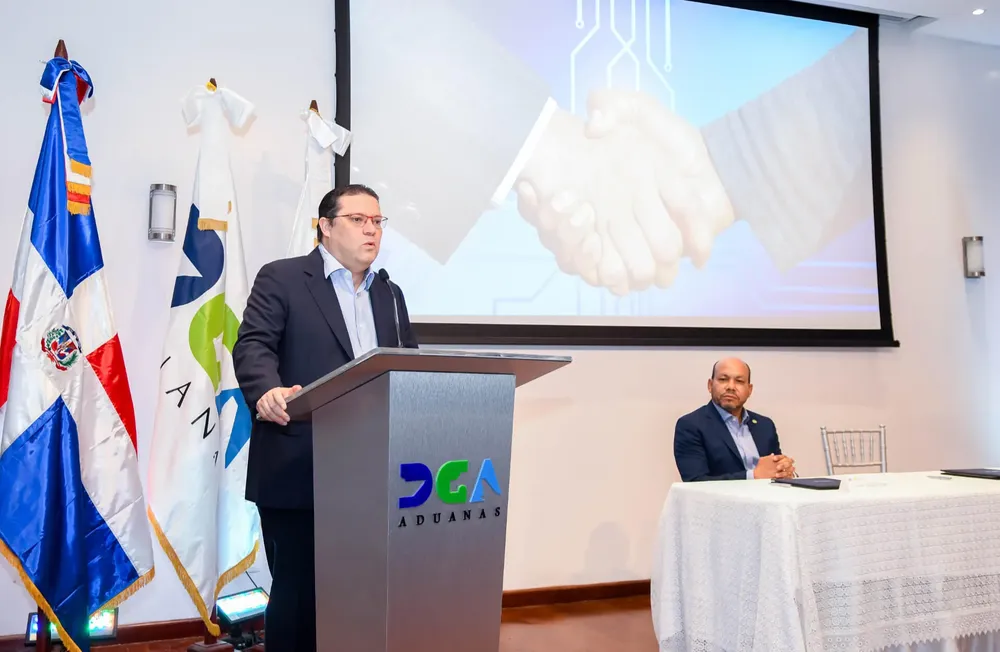 luis valdez y sanz lovaton