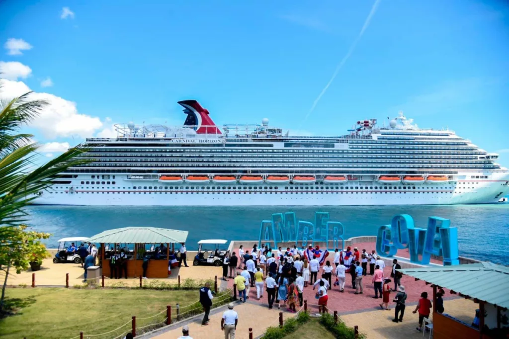 Barco-Puerto-Plata-1024x682