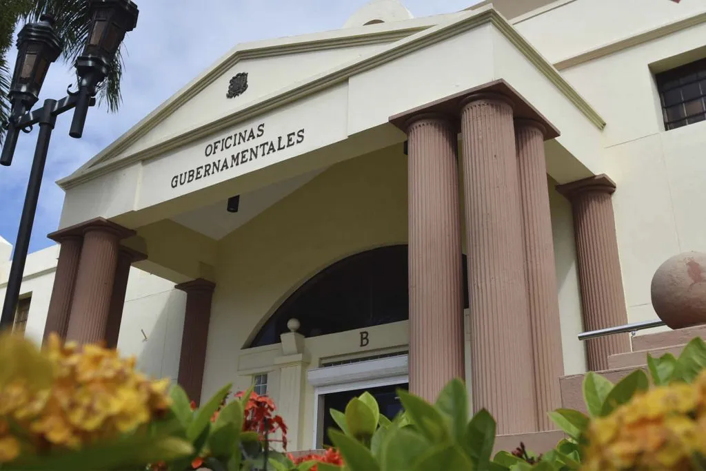 Fachada-del-Ministerio-de-Economia-MEPYD-1024x684