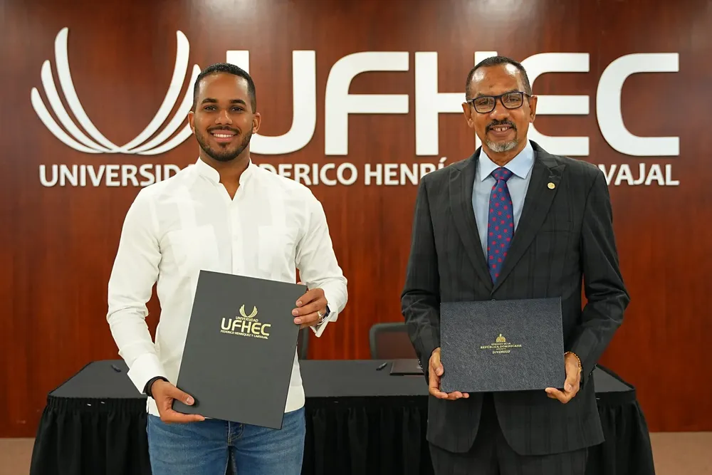 Ministerio-de-la-Juventud-y-UFHEC-2048x1365