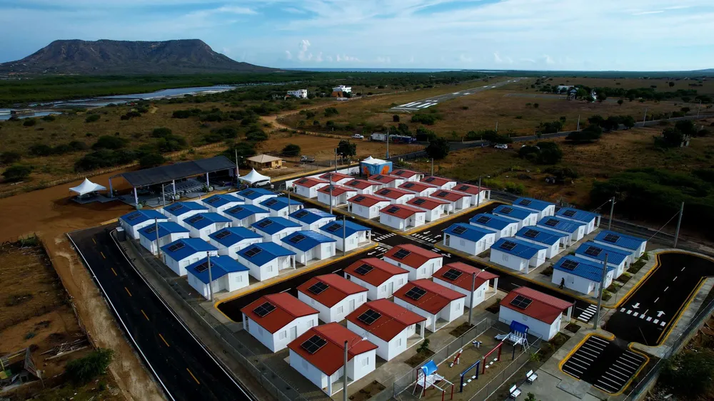 f64bd645-b75e-46da-b4f5-ca87a25ce3e9_0 (1)