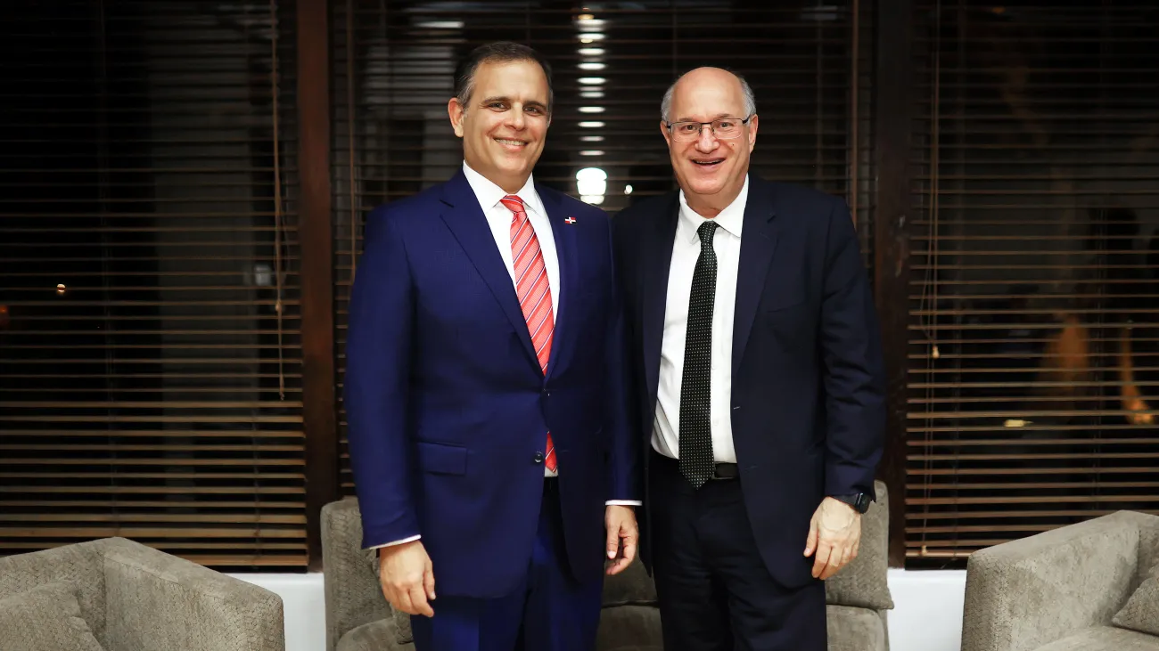 Ministro de Hacienda, Jochi Vicente y presidente del BID, Ilan Goldfajn