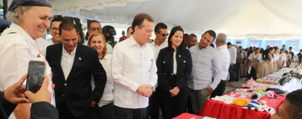 MICM-emite-mas-de-11-000-certificaciones-mipymes-en-2023-01-rs-1024x404