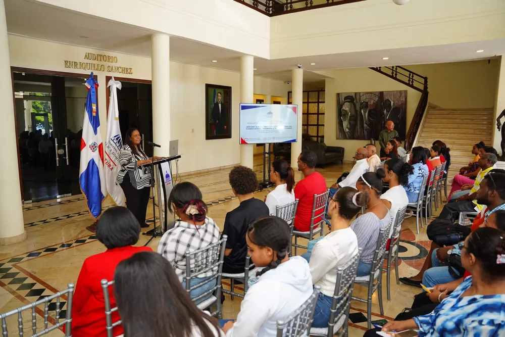 ab6267516b32f1b252518cc8a1c8e158_XL (1)